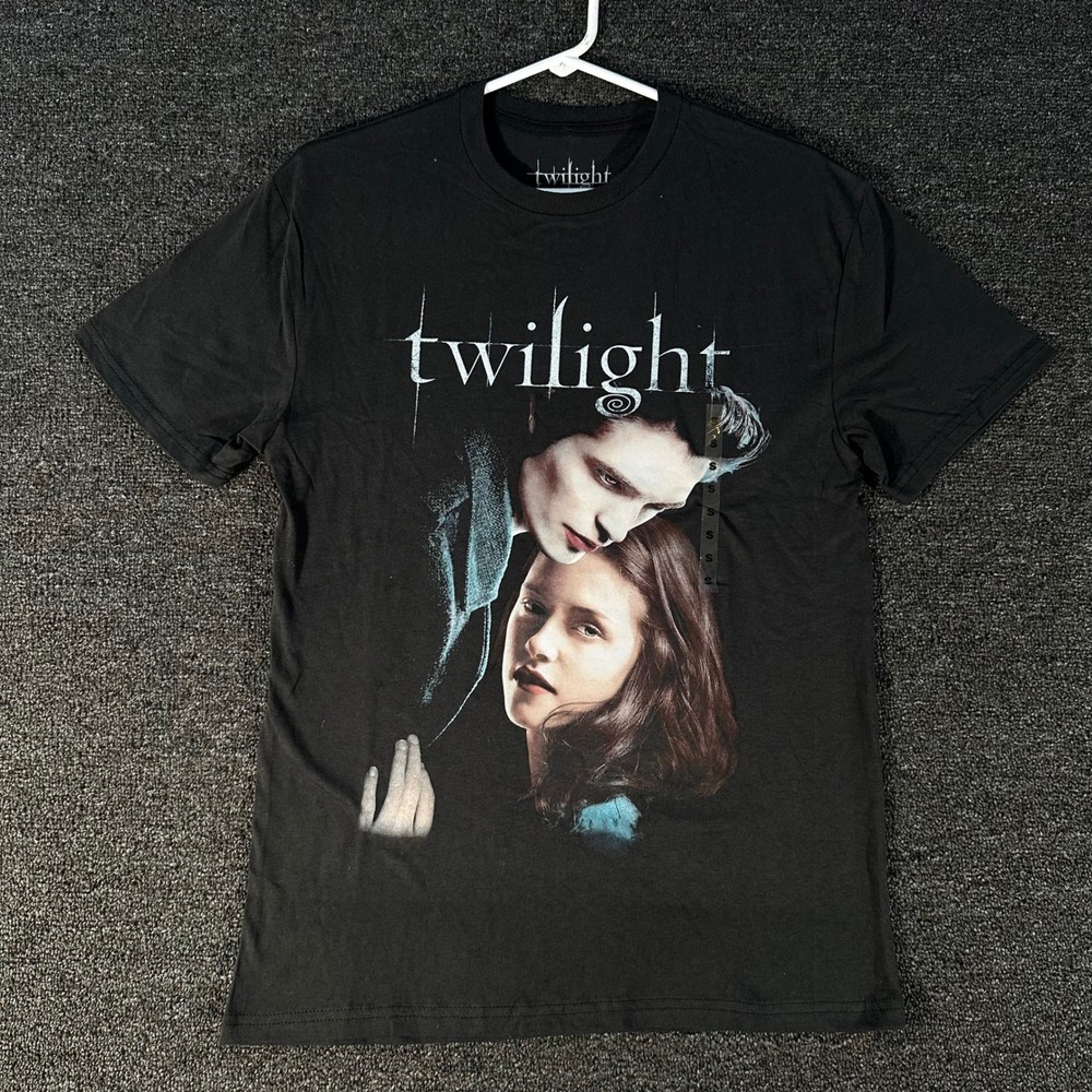 Twilight Graphic T-Shirt Unisex Small Black Excellent Movie Promo Edward Bella